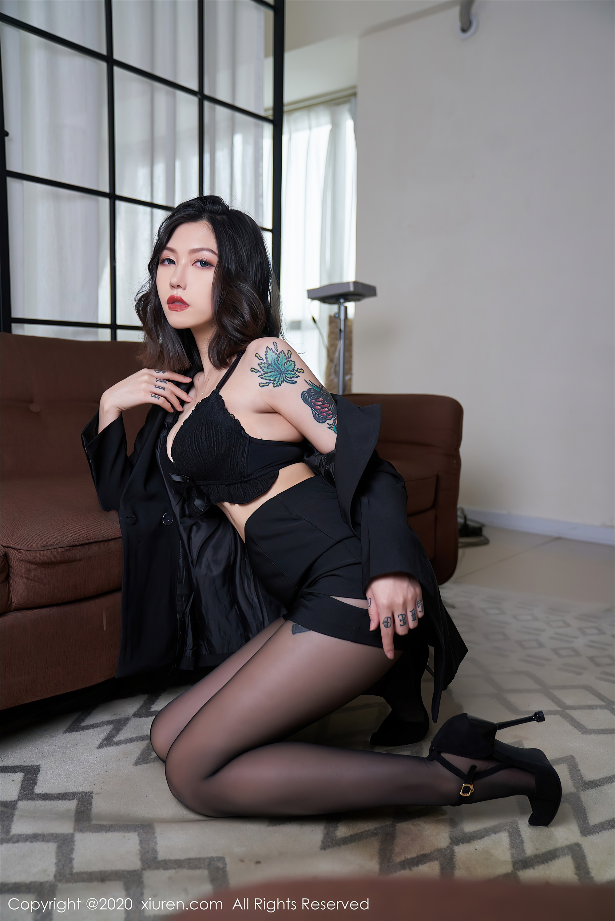 XIUREN秀人网 2020.10.29 No.2711 舌尖上的菊花Ace